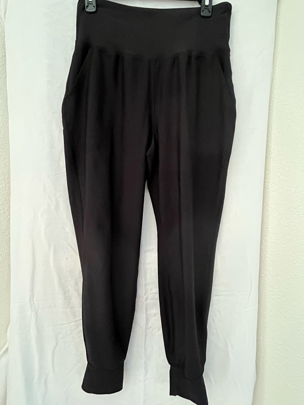 OLD NAVY high rise Black Women's Pull-On Jogger Pants